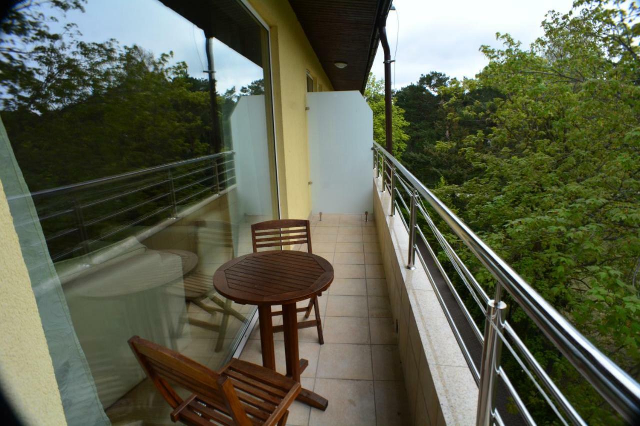Floryda Jurata Bed and Breakfast Buitenkant foto